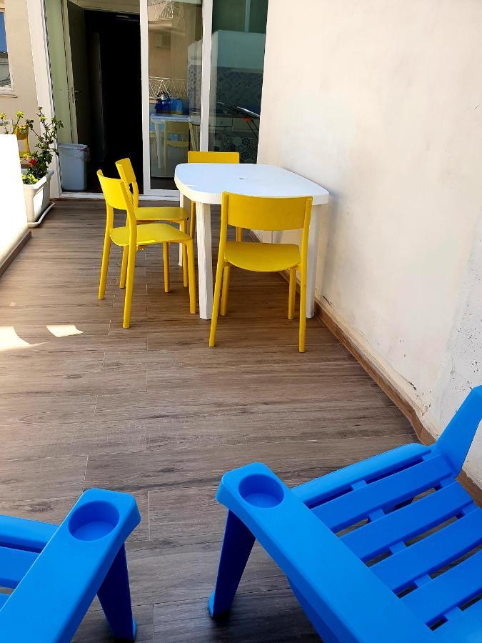 Beach Apartments Marina Di Ragusa Luaran gambar