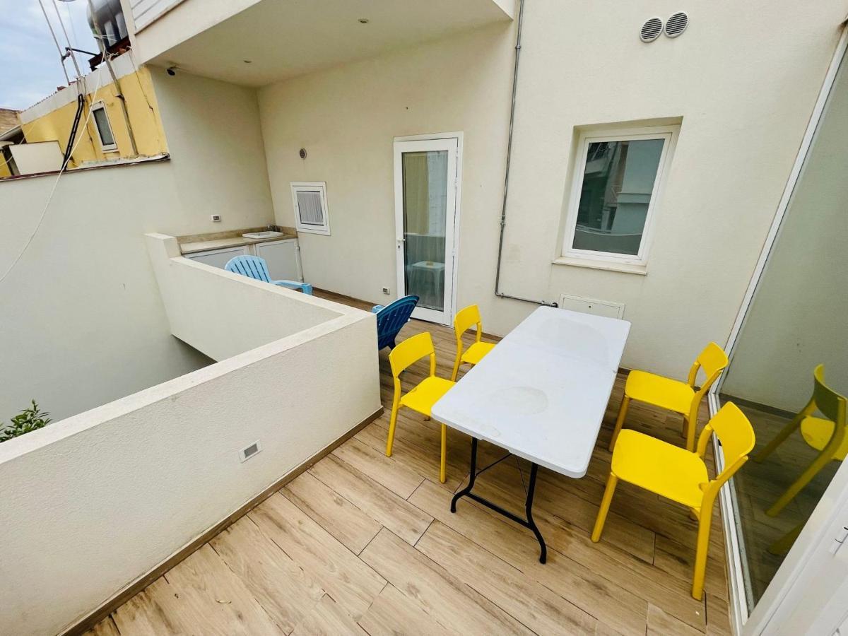 Beach Apartments Marina Di Ragusa Luaran gambar